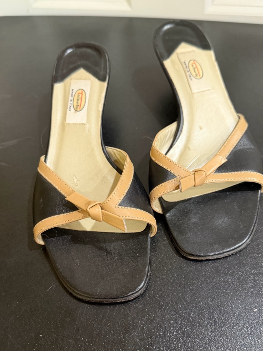 Talbots Black and Tan leather Knotted Slide Mules slippers size 8 made in Italy